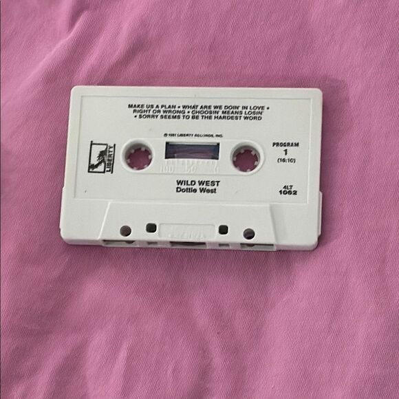 Dottie West Music Cassette - Picture 4 of 5